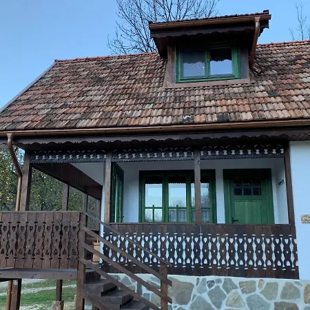 Pensiune agroturistice Ferma De Sub Penteleu